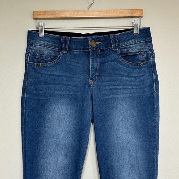 Democracy AB Solution Crop Jeans Womens 8 Dark Wash‎ Blue Denim Stretch Comfort - Picture 2 of 11